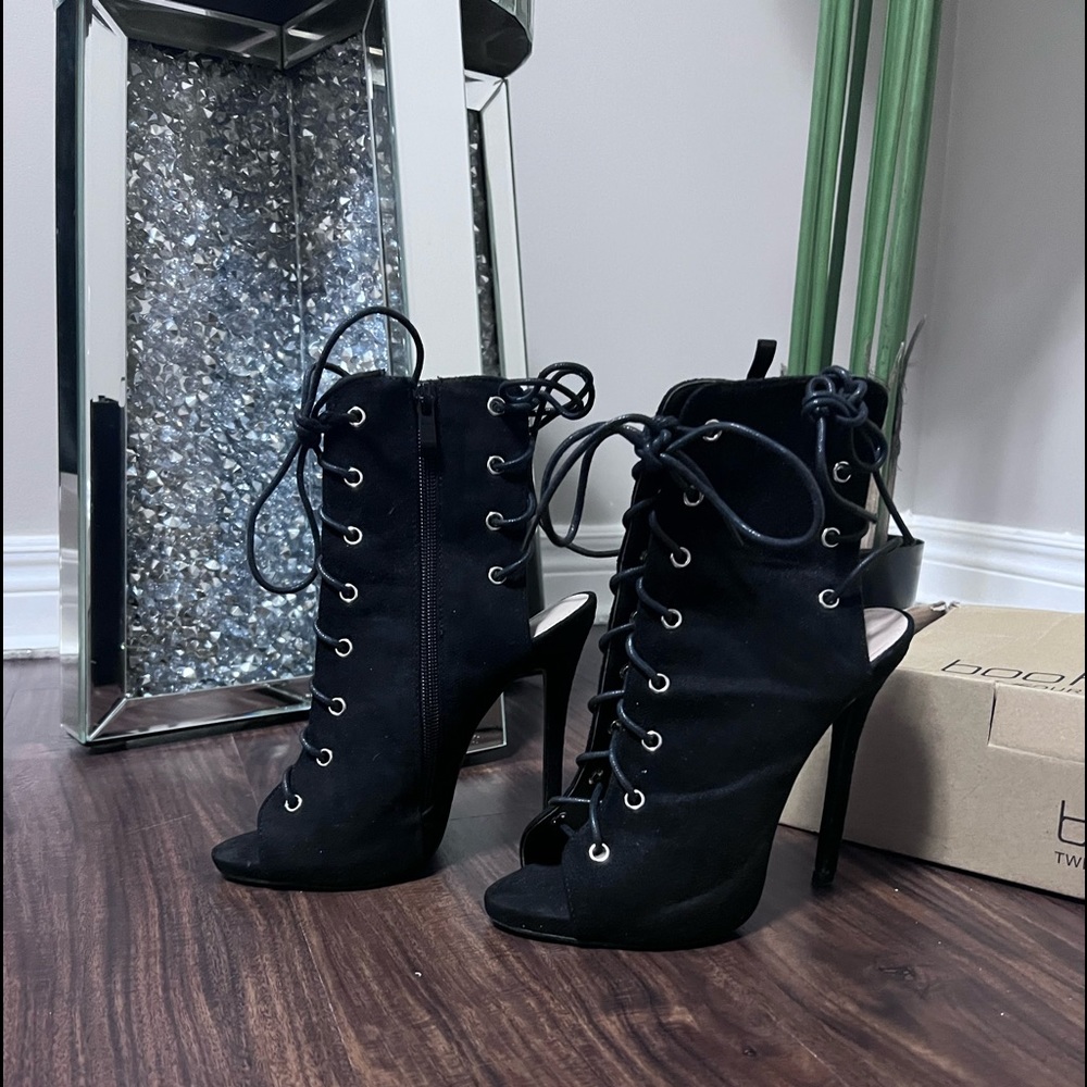 LACE UP PEEPTOE SHOE BOOT - black